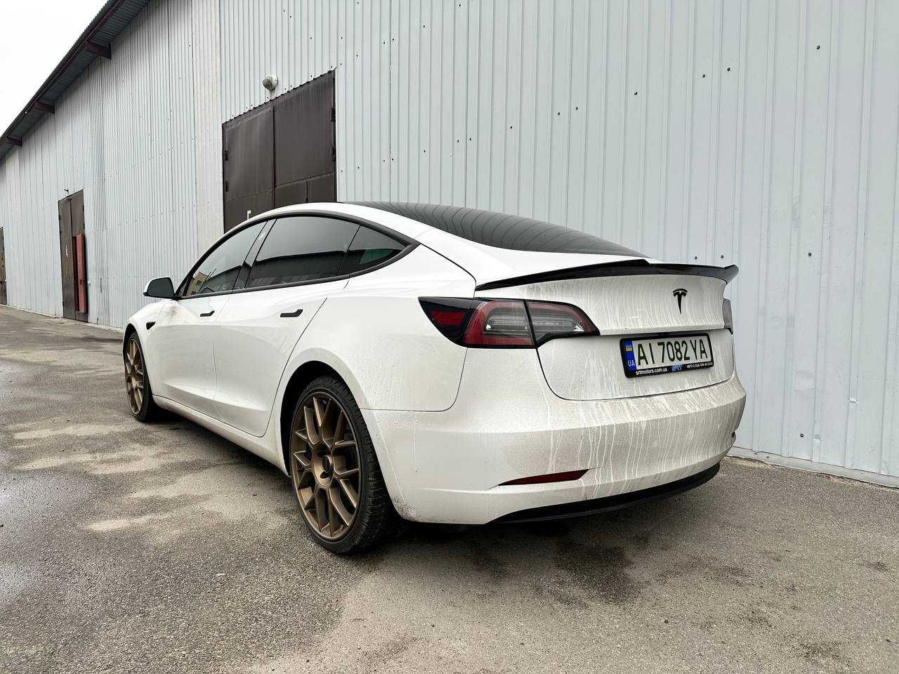 Спойлер Tesla model 3 PRO (Чорний глянець)