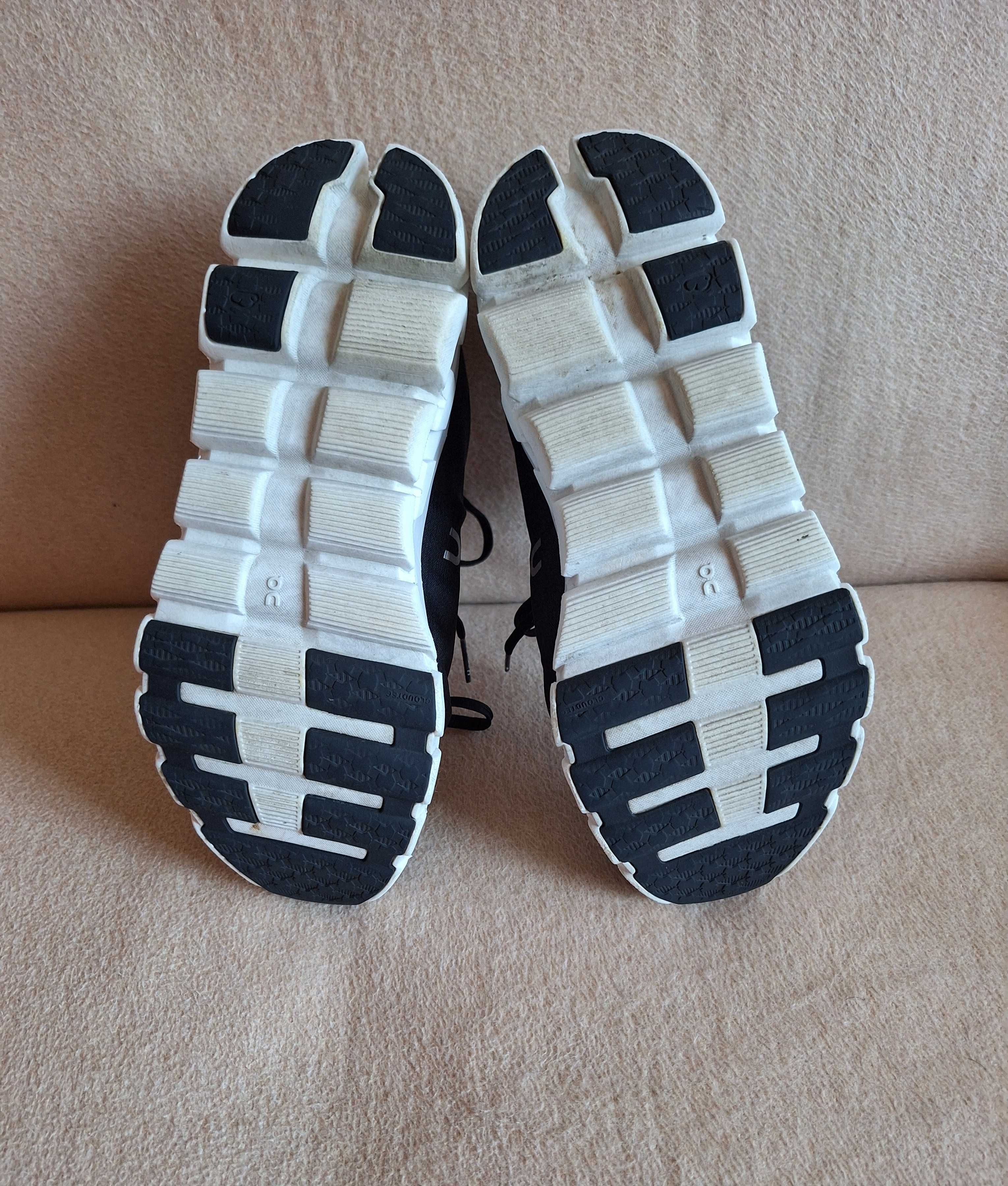 Buty do biegania damskie *ON RUNNING CLOUDFLOW 4* roz. 39