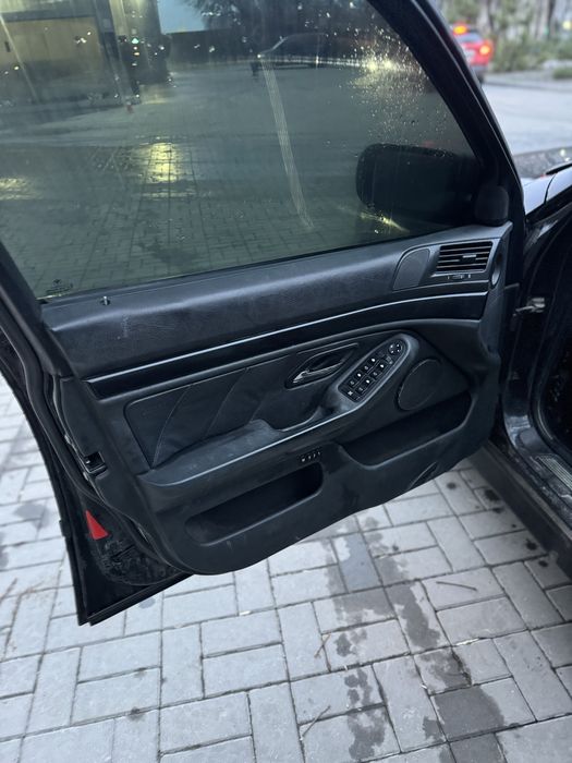 Bmw E39 3.0 automat 2002р
