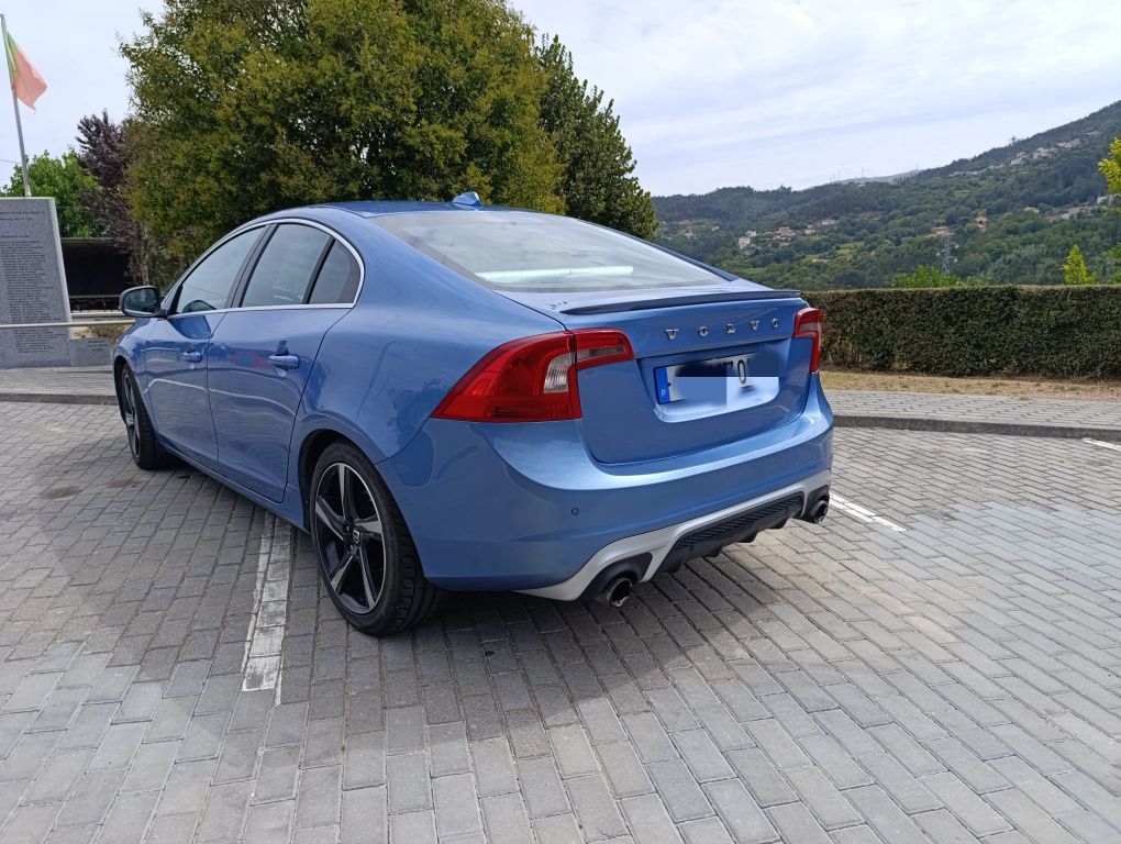 Volvo S60 R-Design
