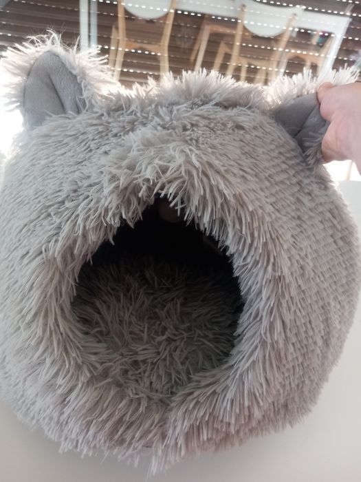 Ninho para gato cinza