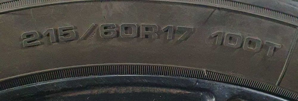 Диски з зимовою гумою шипована Vossen R17×7.5J, PCD 5×112, ET 40 2022р