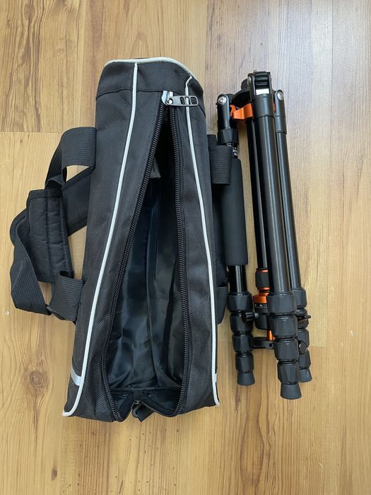 LUMIX S5 II + 20-60mm + 4 BATERIAS + MALA