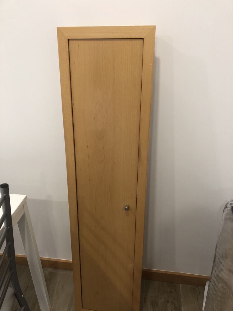 Porta pequena 134x33