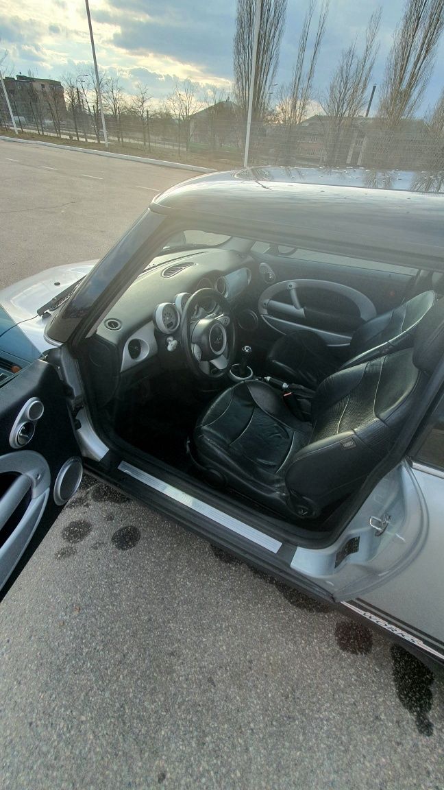 Mini cooper panorama limited edition