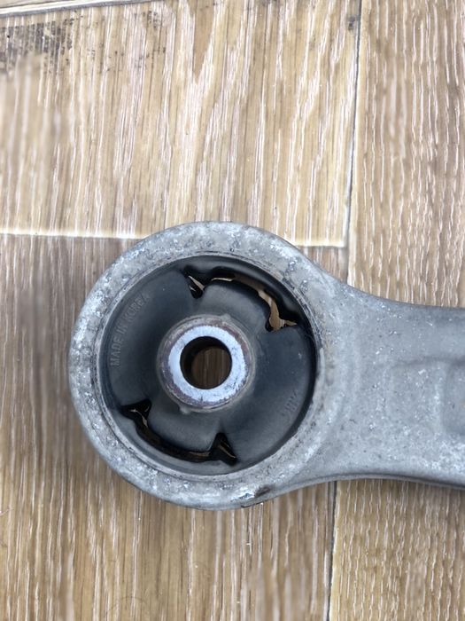 Рычаг левый Hyundai Sonata hybrid YF