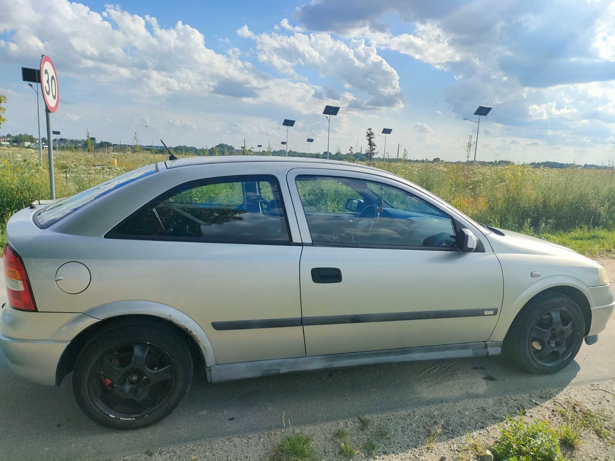 Sprzedam opla astrę g 1998r 1.6 benzyna+gaz
