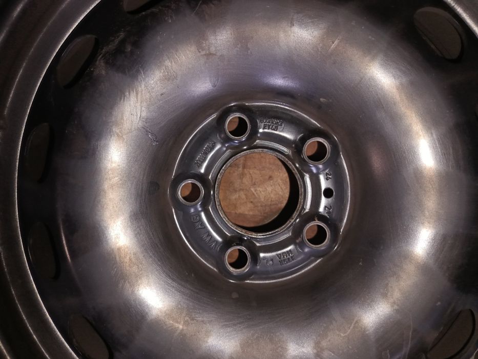 Диски с ковпаками R16 original