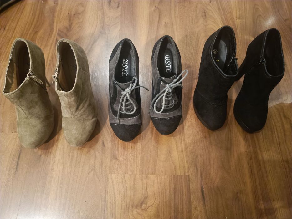 Botins para senhora (5 € cada)