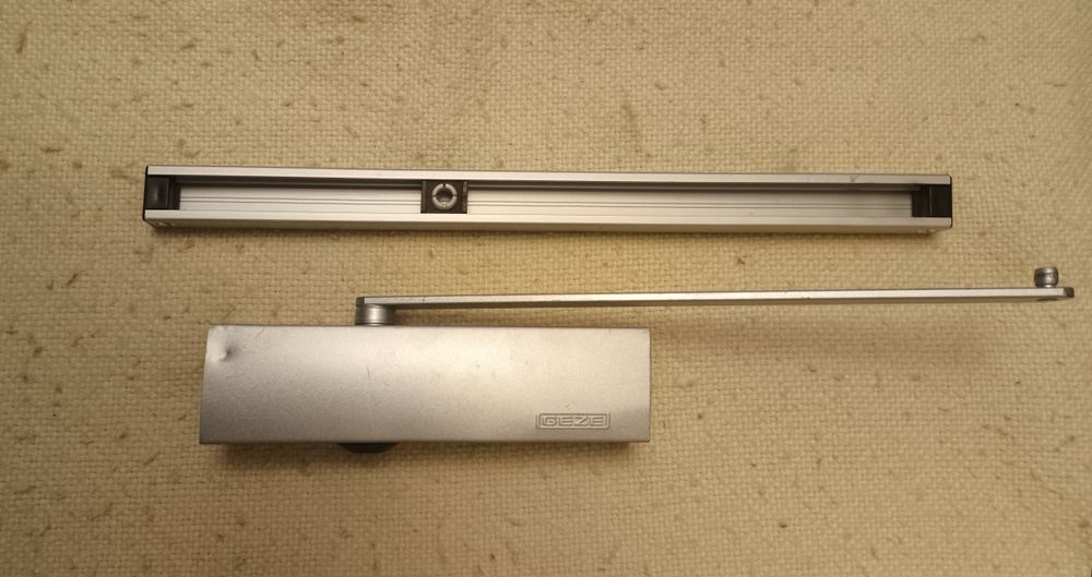 Samozamykacz GEZE TS 3000V