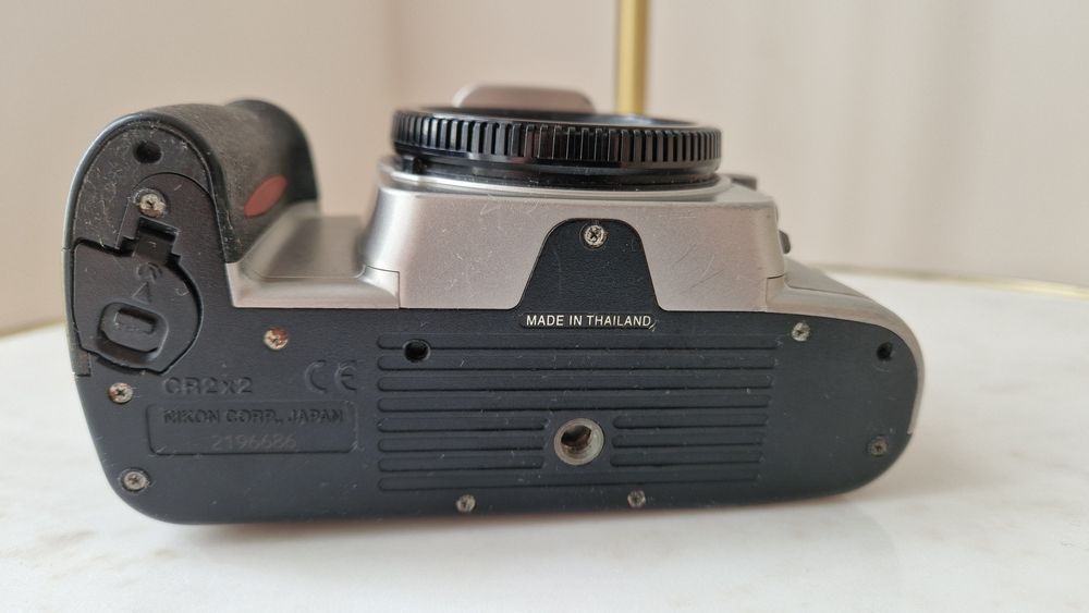 Máquina Nikon analógica F55