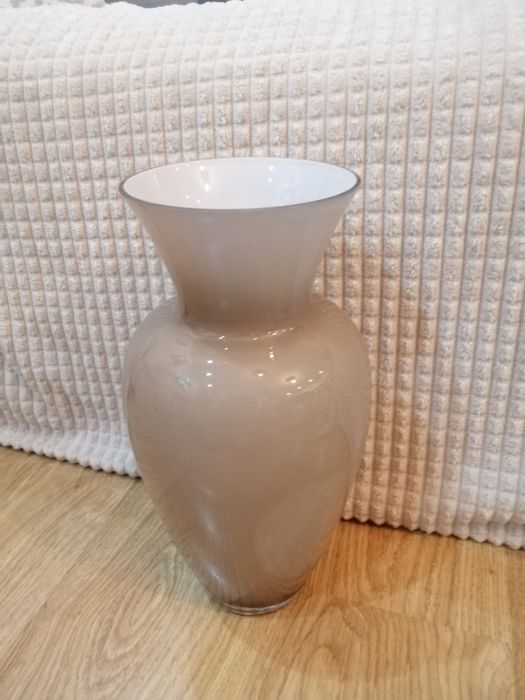 Wazon jasno brązowy