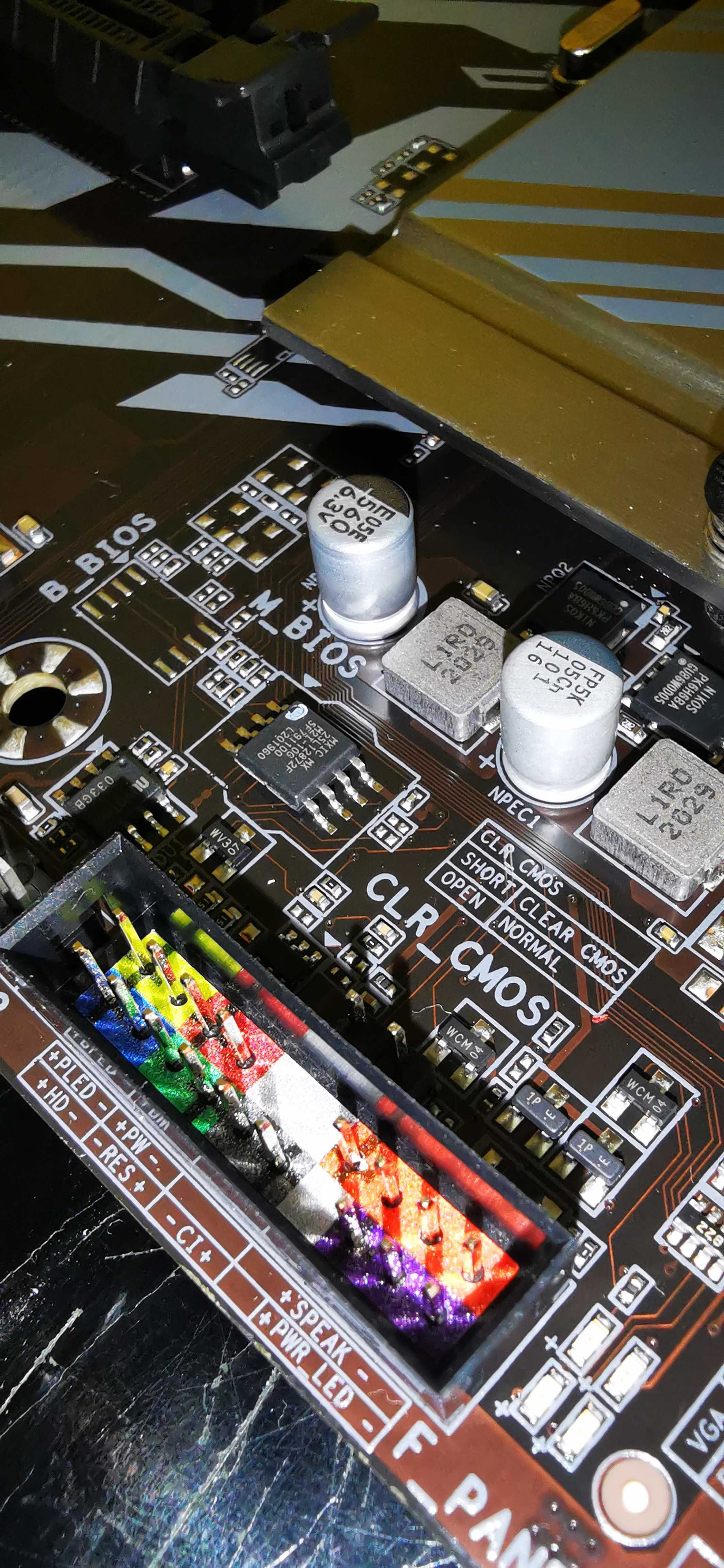 Материнська плата GIGABYTE Z390 D