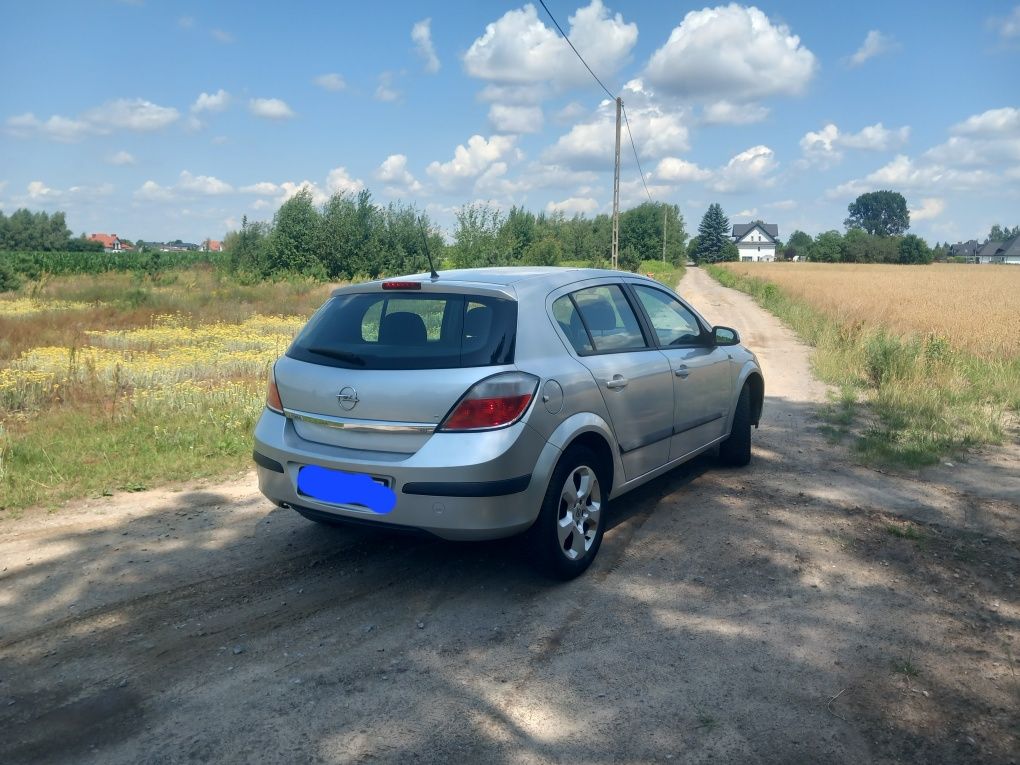 Sprzedam Opla Astrę 1.8 Sekwencja 2005rok *Sprawna Klima* Bez Rdzy*