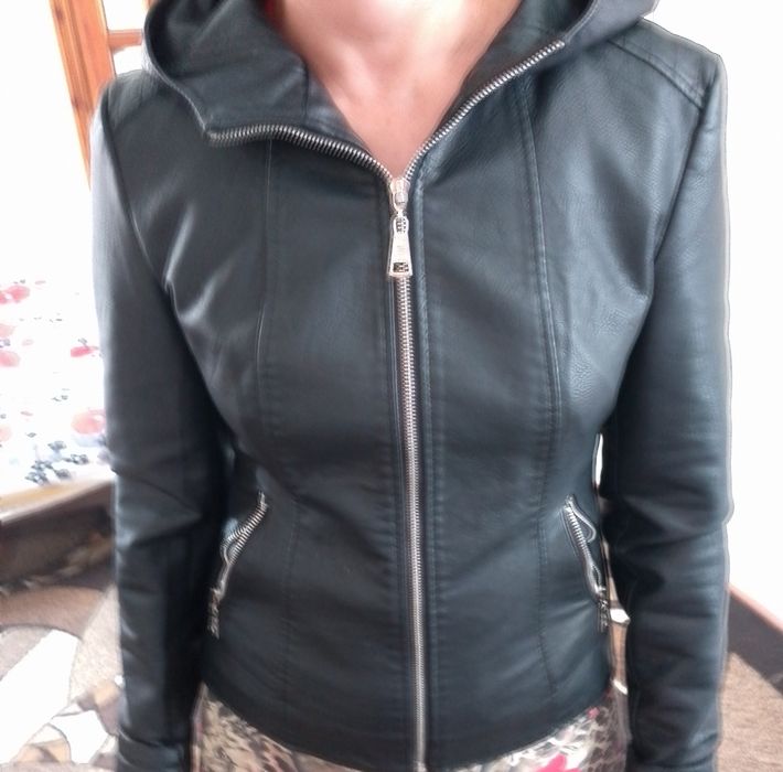 Жіночий одяг куртка