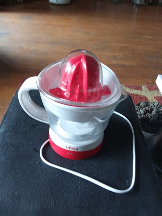 Máquina de sumos em excelente estado