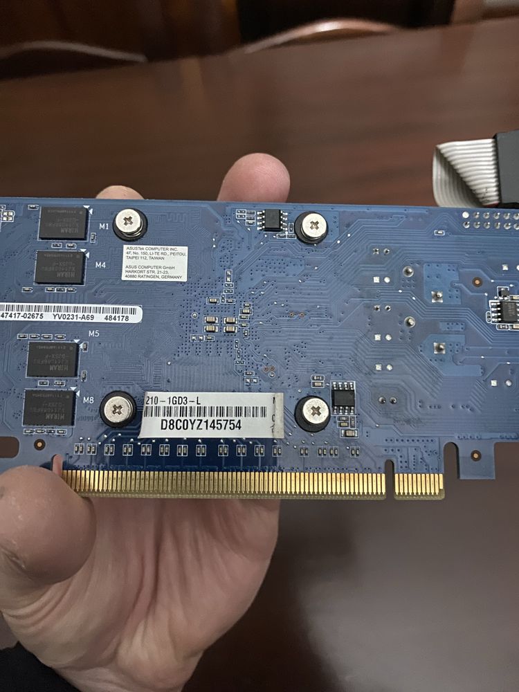 Placa Gráfica Asus GT 210