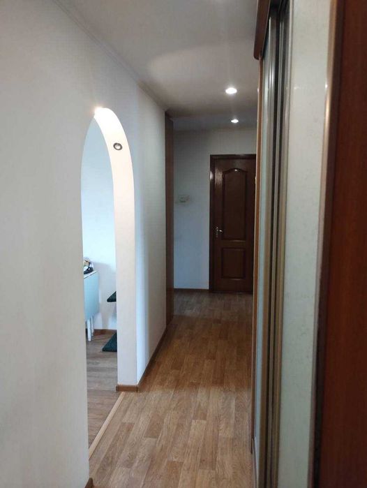 Продаж 4к квартири 83 кв. м на вул. О. Антонова