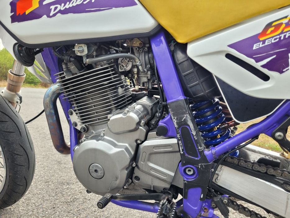 Suzuki dr 650 se supermoto sm A2