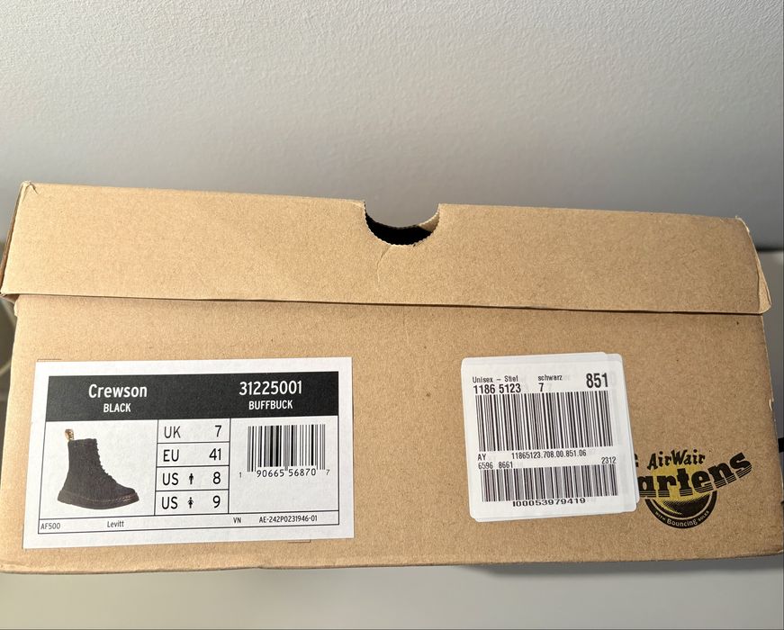 Botas Dr. Martens Crewson Camurça Preto 41