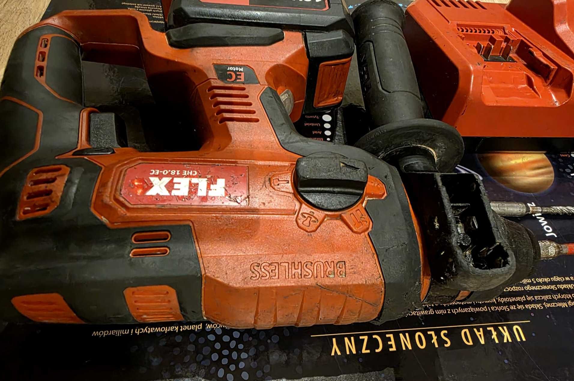 Zestaw Flex CHE 18.0-EC + 2xbateria + szybka ładowarka + wiertła Hilti