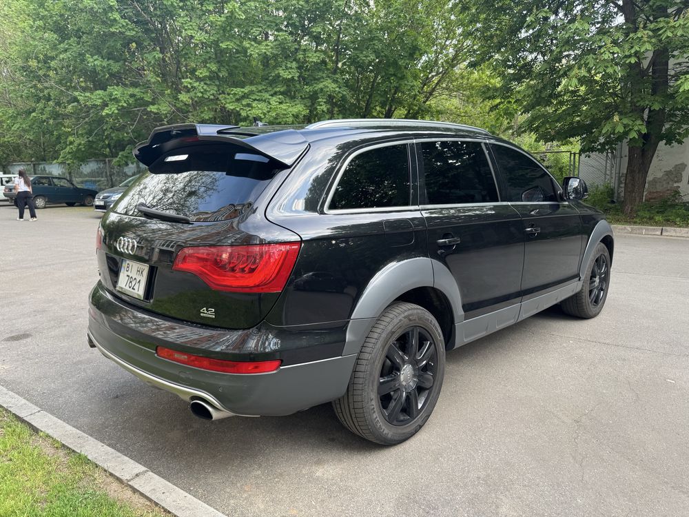 Audi Q7 у винятковому стані 2007р. Газ/бензин 4.2л. Quattro