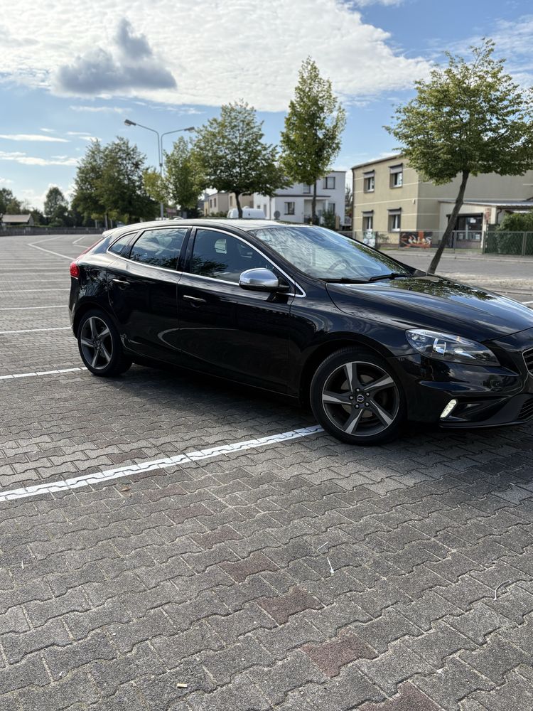 VOLVO V40 2013 r-design