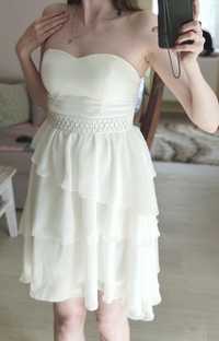Сукня біла, випускна, можливо як весільна