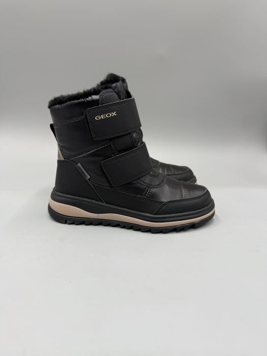 Зимові черевики Geox Adelhide 32 р чоботи