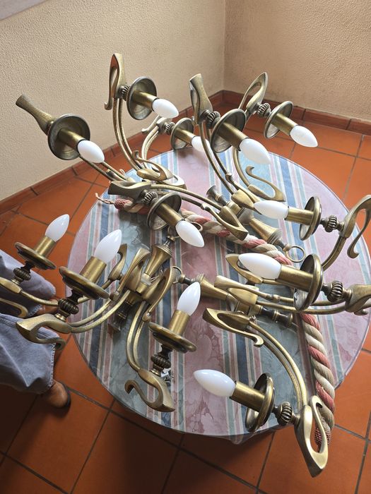 Candeeiro de tecto e 4 apliques em bronze