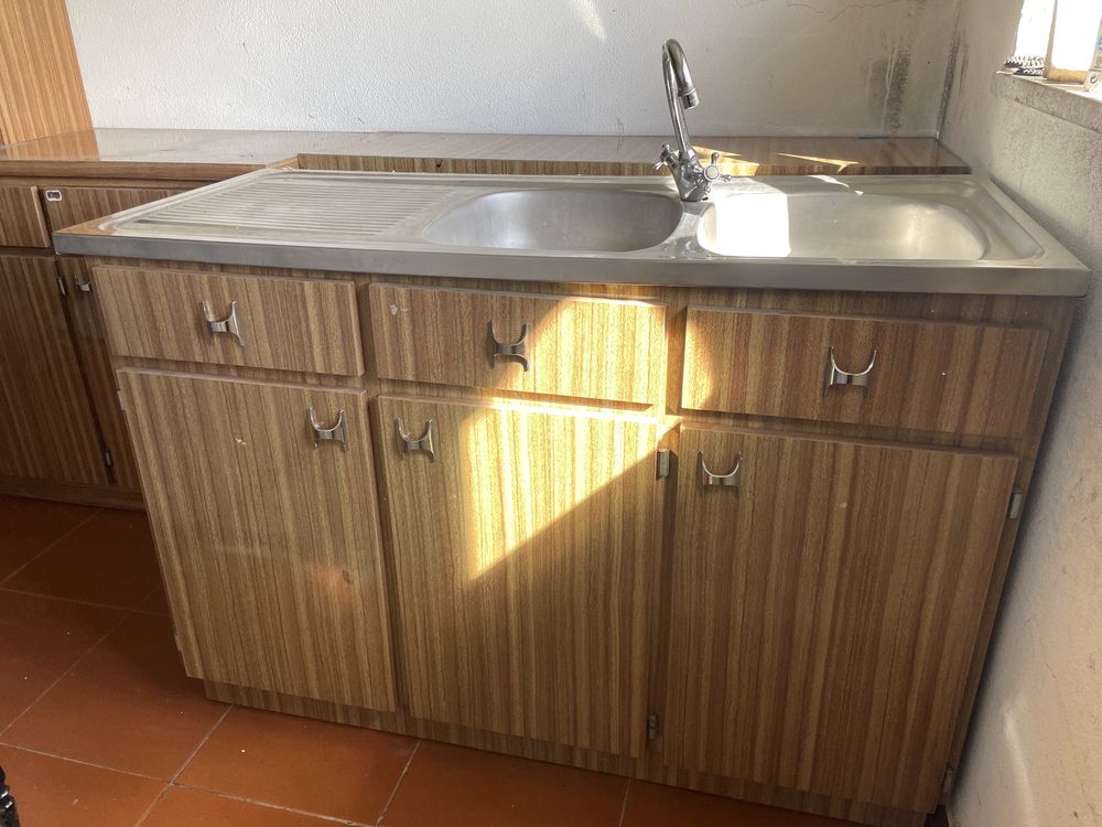 Moveis de Cozinha em Formica