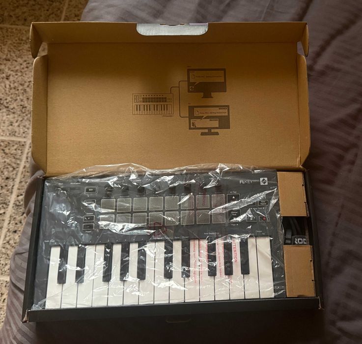 Novation FLkey Mini - Midi Controller