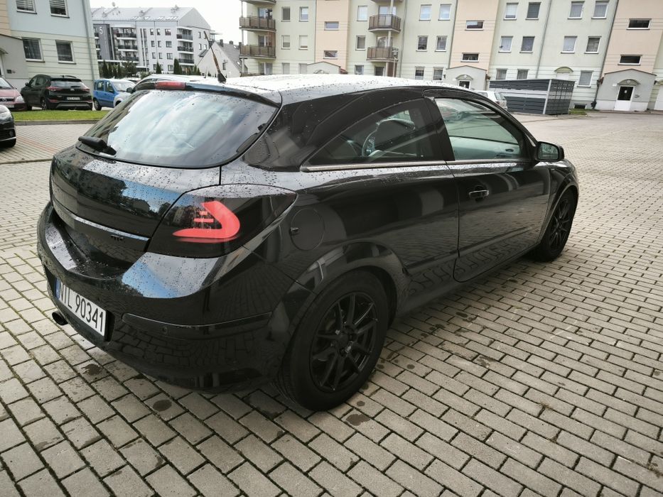 Opel Astra H GTC coupe