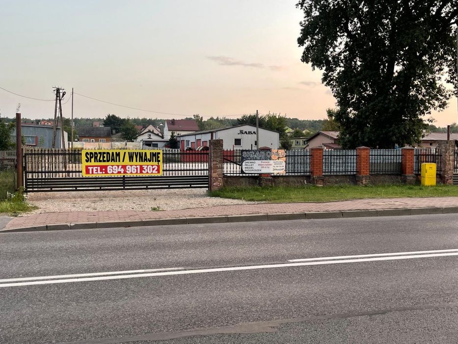 Plac usługowy utwardzony na wynajem przy drodze krajowej Stąporków