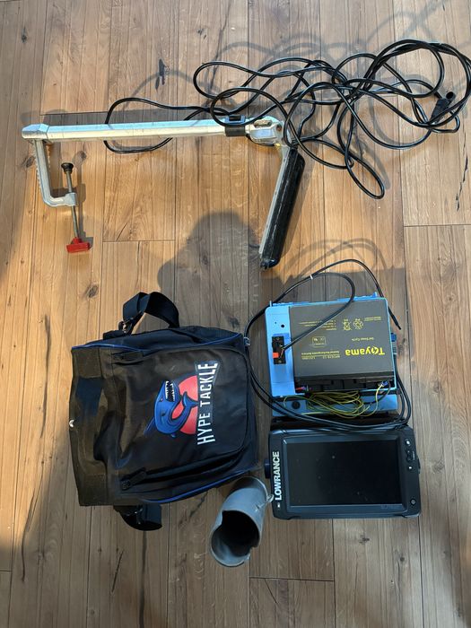 Echosonda lowrance Elite Ti2 9”plus przetwornik plus akumulator