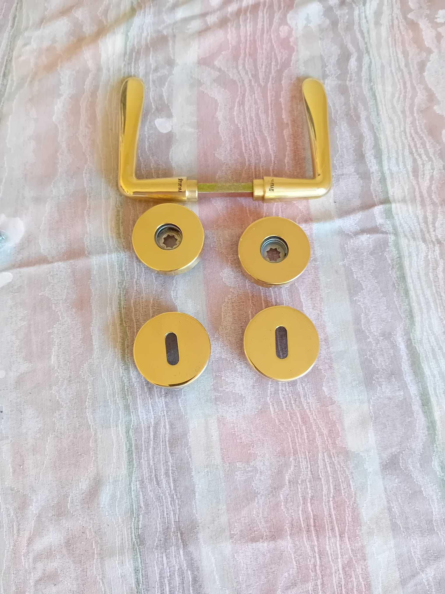 Puxador de porta  TUPAI LATÃO POLIDO