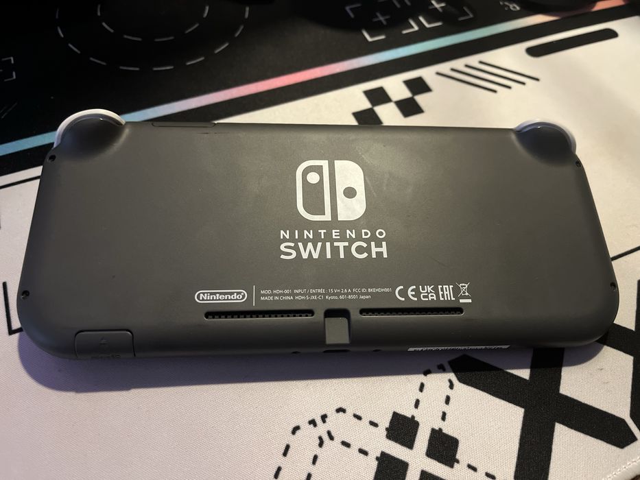 Продаю Nintendo Switch Lite