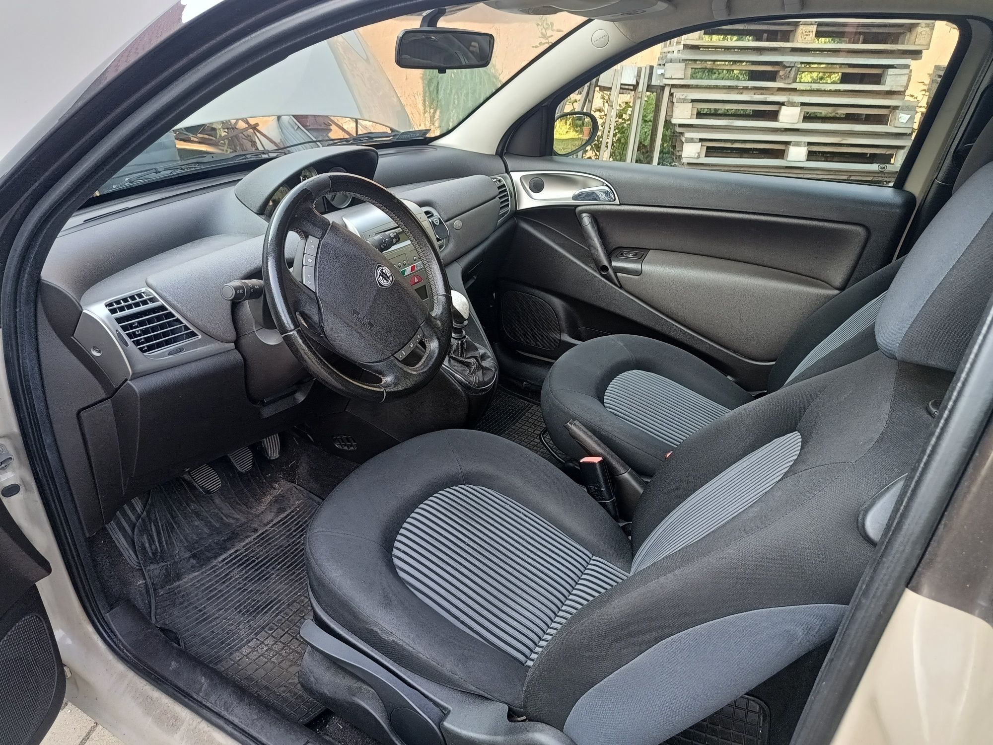Lancia ypsilon 1.4  16v  95 KM, 6 biegow