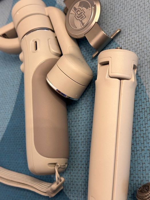 DJI OM 5 Estabilizador de 3 eixos extensivel para smartphones