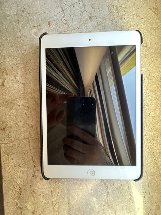 iPad mini  Wi-Fi