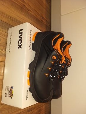 Buty ochronne uvex rozmiar 44