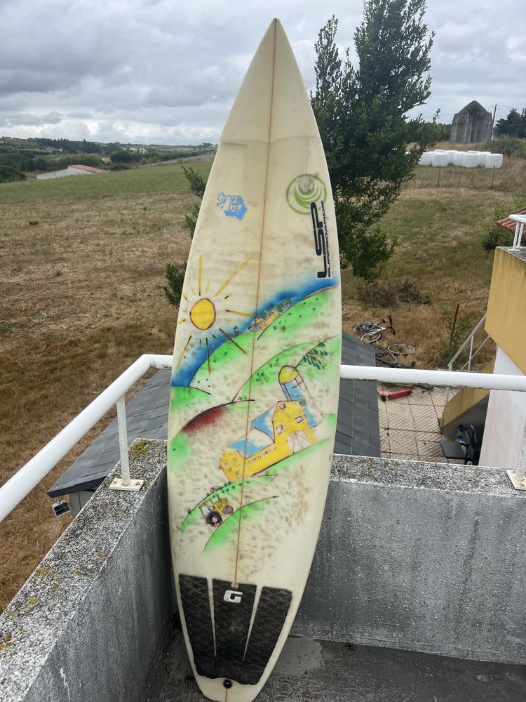Prancha de surf 5’9” partida