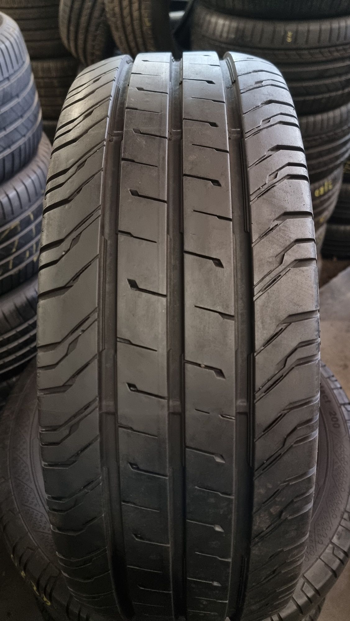 Шини літні 235х65хR16c Continental VanContact 200 / 4 ШТ 95-99% Прот