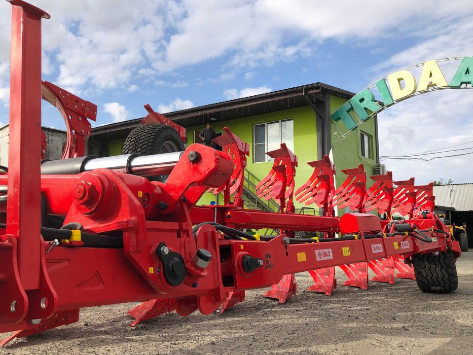 Плуг оборотний Unlu Clasa 8+1 ON LAND (2024)