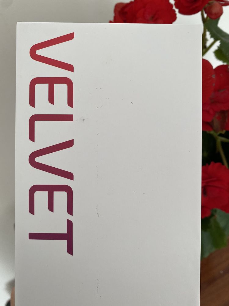 Продам смартфон LG G9 Velvet ThinQ 5g