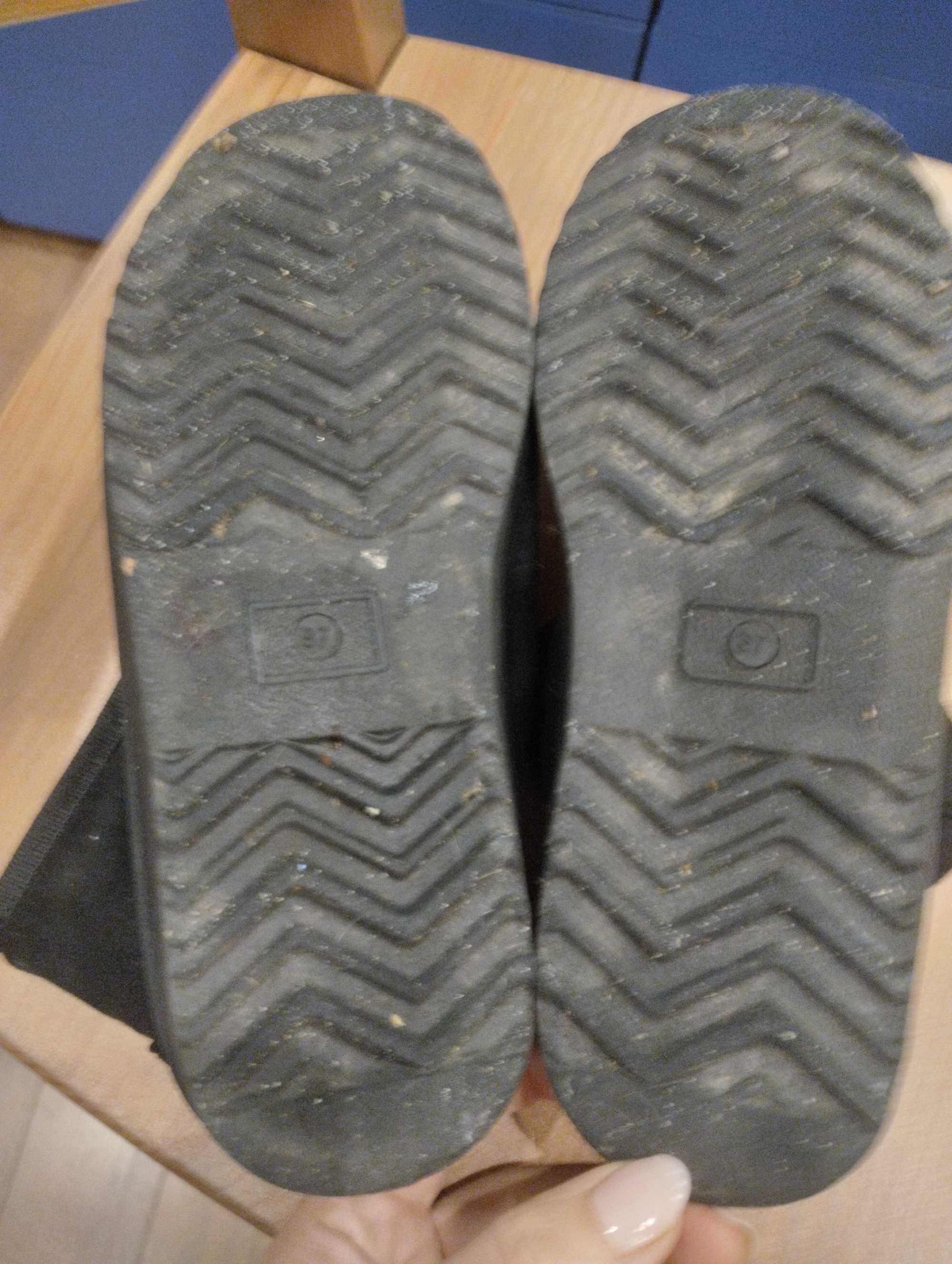 buty EMU, czarne, dziewczece, r. 37