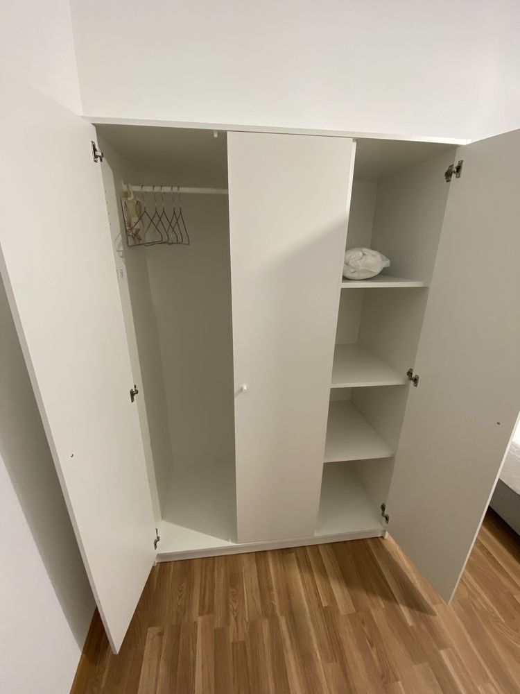 Quarto em Apartamento T4 Para RAPARIGA/Estudante/Trabalhadora/Singular