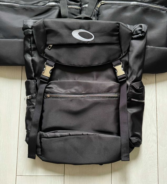 Рюкзак Oakley Vulcan 26L. Багатофункціональний рюкзак Oakley, чорний.