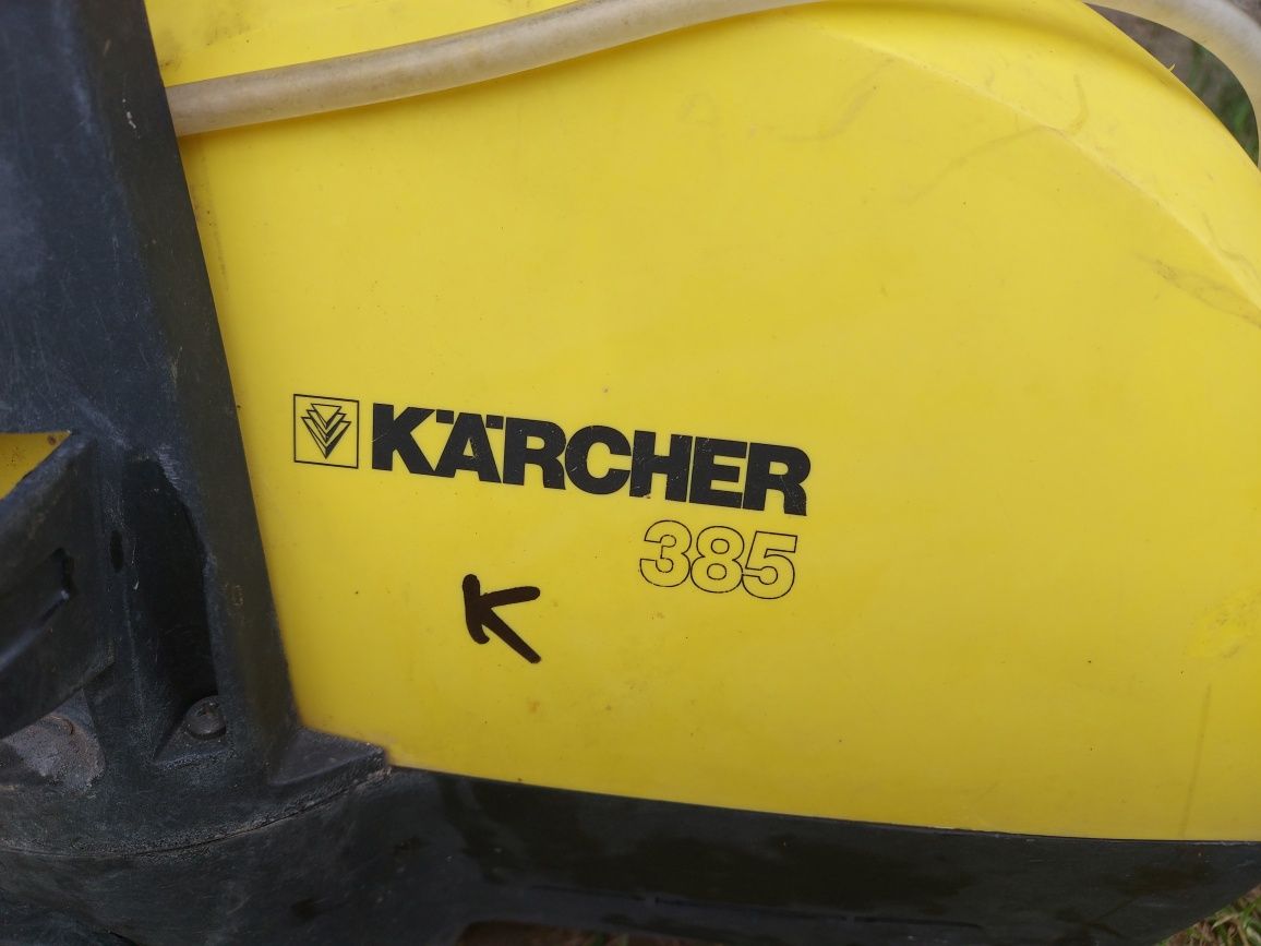 Мийка Karcher 385