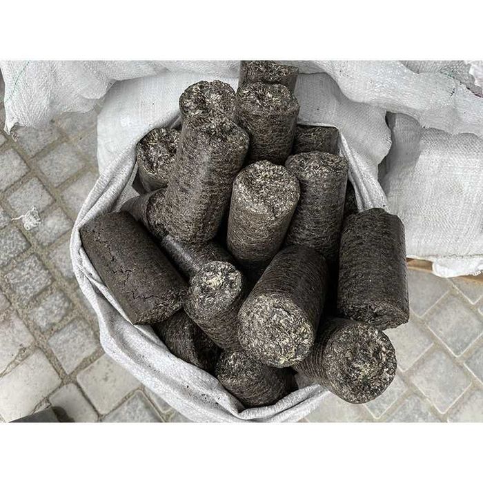 Брикет із чистого лушпиння соняшника без домішок, оптовими партіями